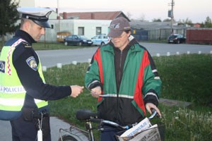 Slika Fotografije/Opcenite fotografije/prometna preventiva/Biciklisti-i-pjesaci-oprez-.jpg